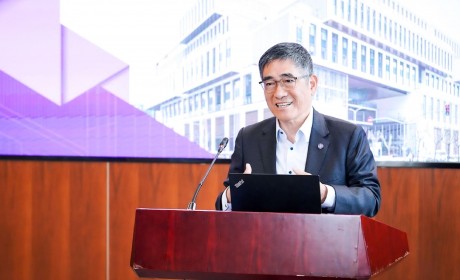 上海纽约大学举行“分众传媒全球人才奖助学金”捐赠启动仪式